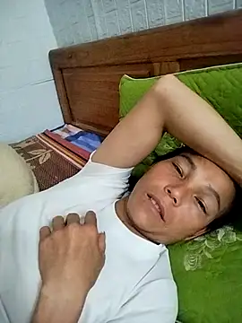 Jadi_M webcam