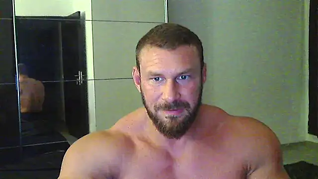 muscularkevin webcam