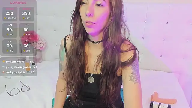 hollybloom_ - HollyBloom_'s free webcam - UK Sex Cams