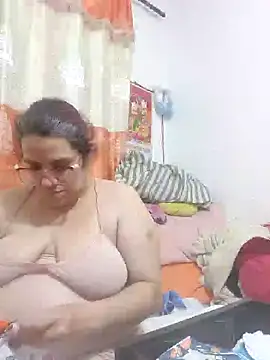 karlythoth@xh webcam