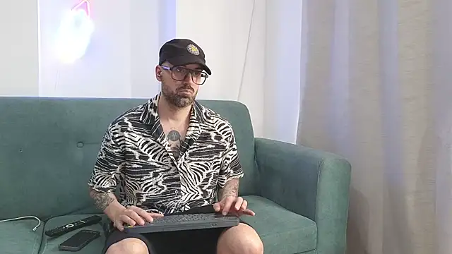 mattxfeet - MattxFeet's free webcam - UK Sex Cams