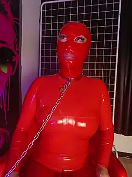 LatexDevil_Blondie webcam