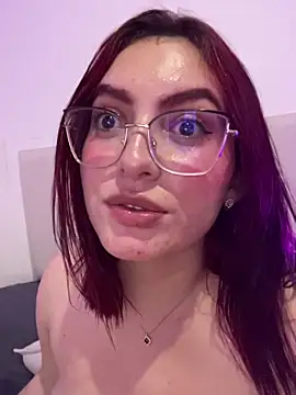 VioletPearson webcam