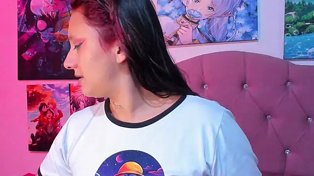 Mila_nixon02 webcam
