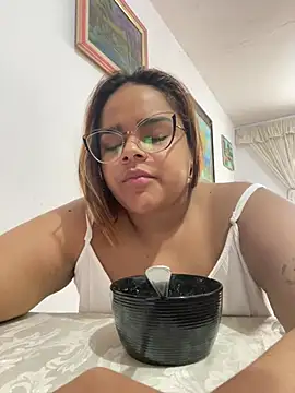 Evabigass webcam
