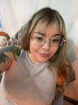Lindalatina2001 webcam
