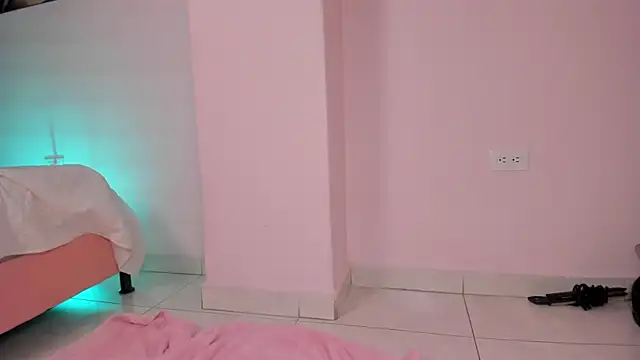Sweet_sin15 webcam