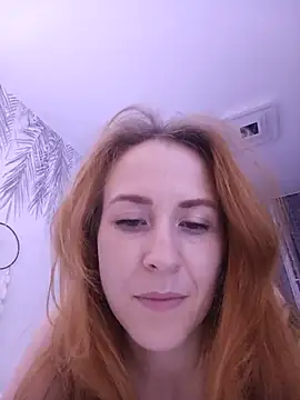 LeonaFoxx webcam
