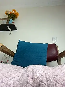 LilaRvsh webcam