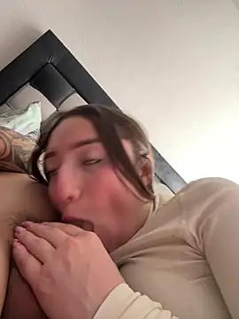 Valery_Salmons webcam