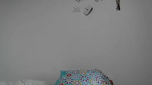 Layla-Astrum live cam on StripChat