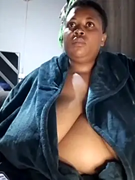 Sexy-queen99xx live cam on StripChat