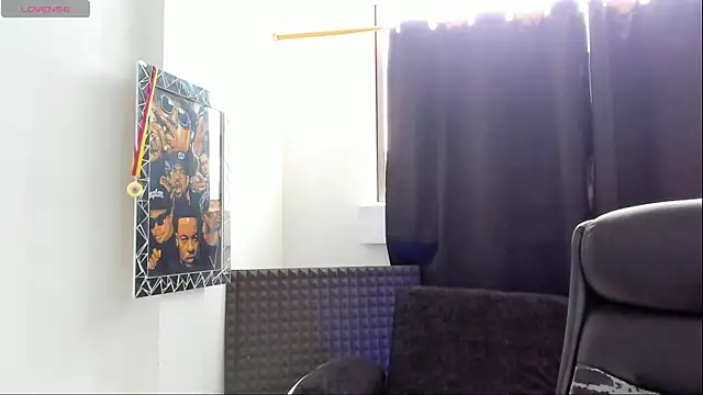 jhonnysnow17 live cam on StripChat