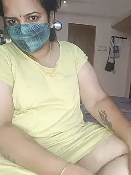 pirainilla live cam on StripChat