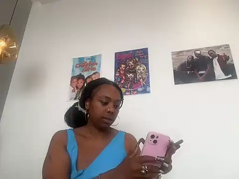 ChocolateCakeQueen webcam