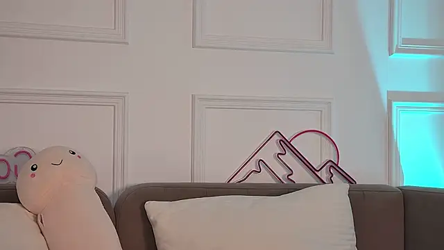 ArianaMell webcam