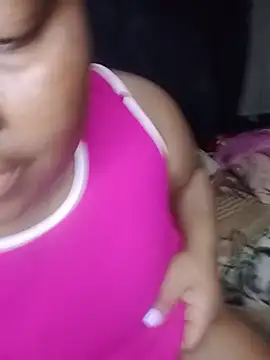 ChubbyMidgetxxx19 webcam