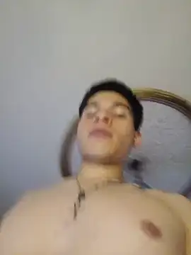 oliver_la (M twink) - Cum show