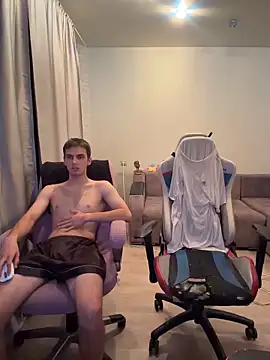 desiredude9 webcam