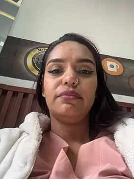 Sara-77 webcam