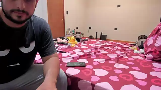 Liltildeman_moon webcam