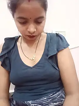 Cute-sonam-01 live cam on StripChat