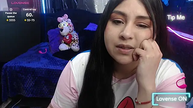 lehia_285 live cam on StripChat
