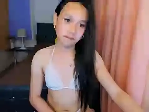 Almira_Hilson webcam