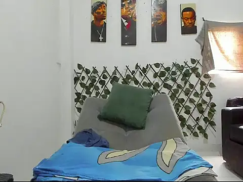 Latins_Boss webcam