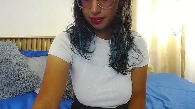 Violet_2003 webcam