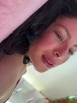 GiuliaBianchi live cam on StripChat