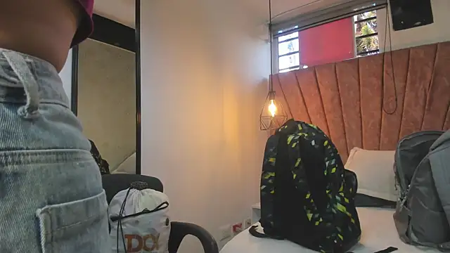 LIA__MILLER_ live cam on StripChat