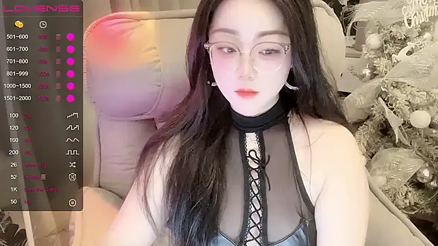 Monica-666888- webcam