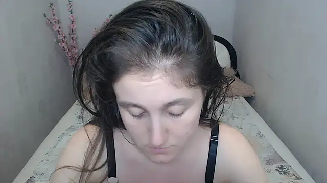 Holliy_Cooper webcam