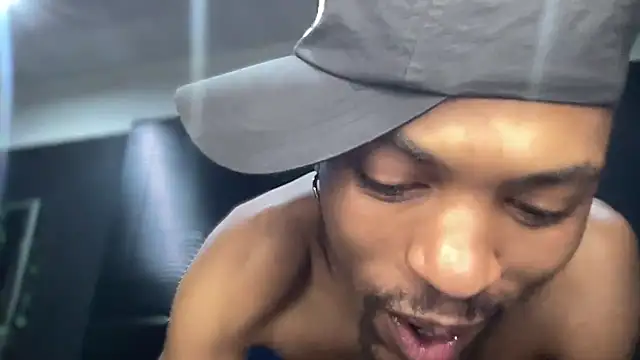 BlueIceCube live sex cam