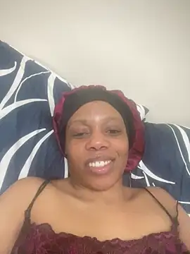 NAUGHTYSHALOTXX webcam