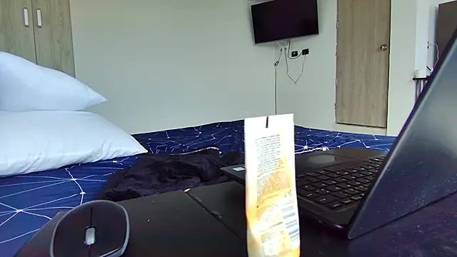 bellatrix25 webcam