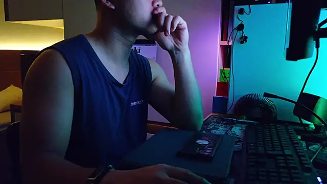 OnlyMan90 webcam