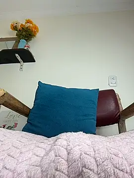 LilaRvsh webcam