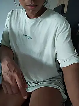 AngelicaStorms webcam