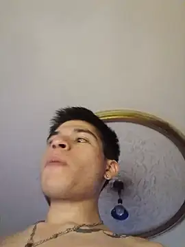 oliver_la (M twink) - Cum show