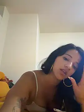 AishaLoveX webcam