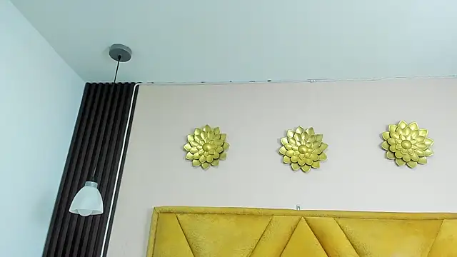 ShailaGrace webcam