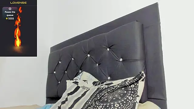 santi_brown webcam