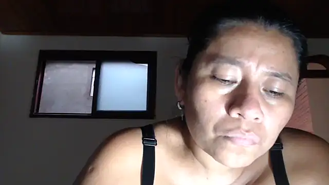 adrixxx38 webcam