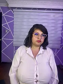 MiiaaJoness