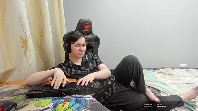 iliaskrislove webcam
