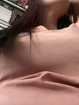 Sara-77 webcam