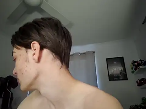 Smelly-Ewan-stinks webcam