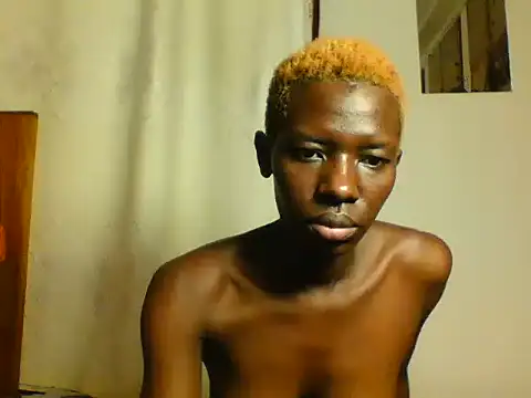 Goldy_petite webcam